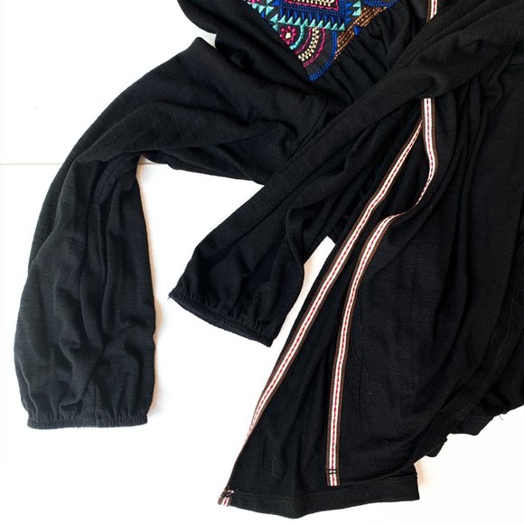 ezra loose-fit black cardigan geo print 3/4 sleeve - Picture 4 of 7